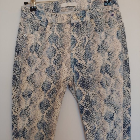 7 for All Mankind - Picture 2 of 9